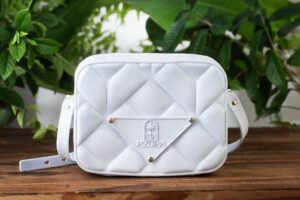 Bolsas Femininas da Azura Rio: Tendência e Conforto em Cada Detalhe